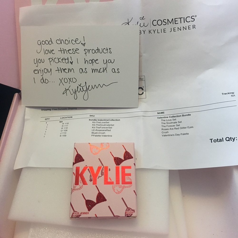 Kylie Cosmetics: valentine collection blush:Crush